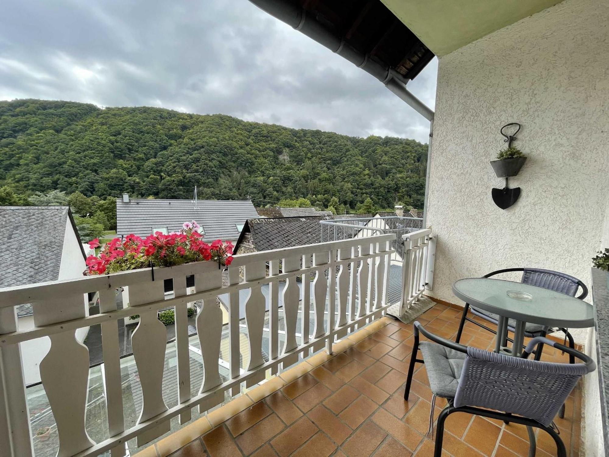 Hotel Zur Mosel Minheim Exterior foto